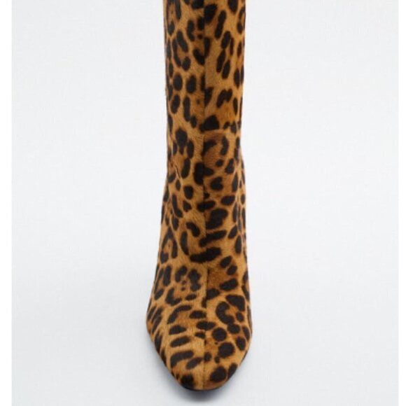 Zara Women’s Animal Print Heeled Leather Ankle Boots - Picture 5 of 15